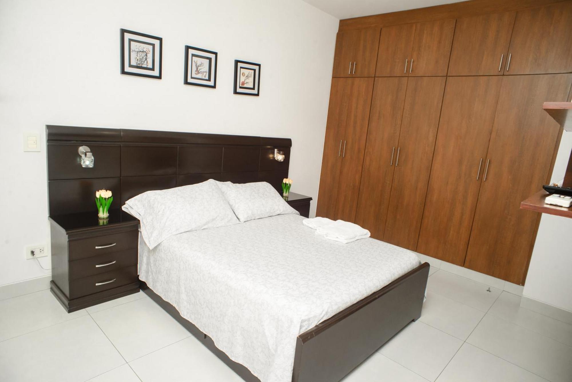 סנטה קרוז דה לה סיירה Downtown Apartments "Altos Del Sur" מראה חיצוני תמונה