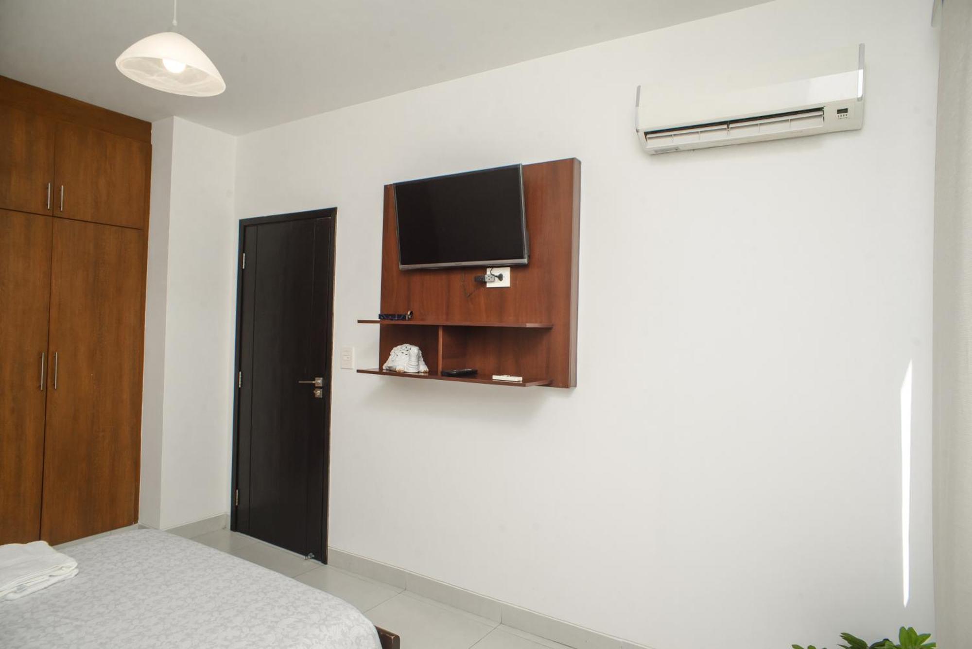 סנטה קרוז דה לה סיירה Downtown Apartments "Altos Del Sur" מראה חיצוני תמונה