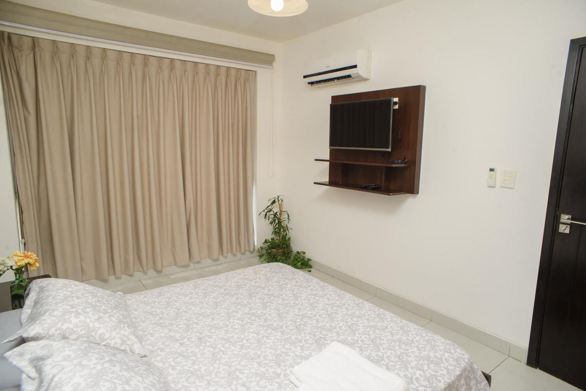 סנטה קרוז דה לה סיירה Downtown Apartments "Altos Del Sur" מראה חיצוני תמונה